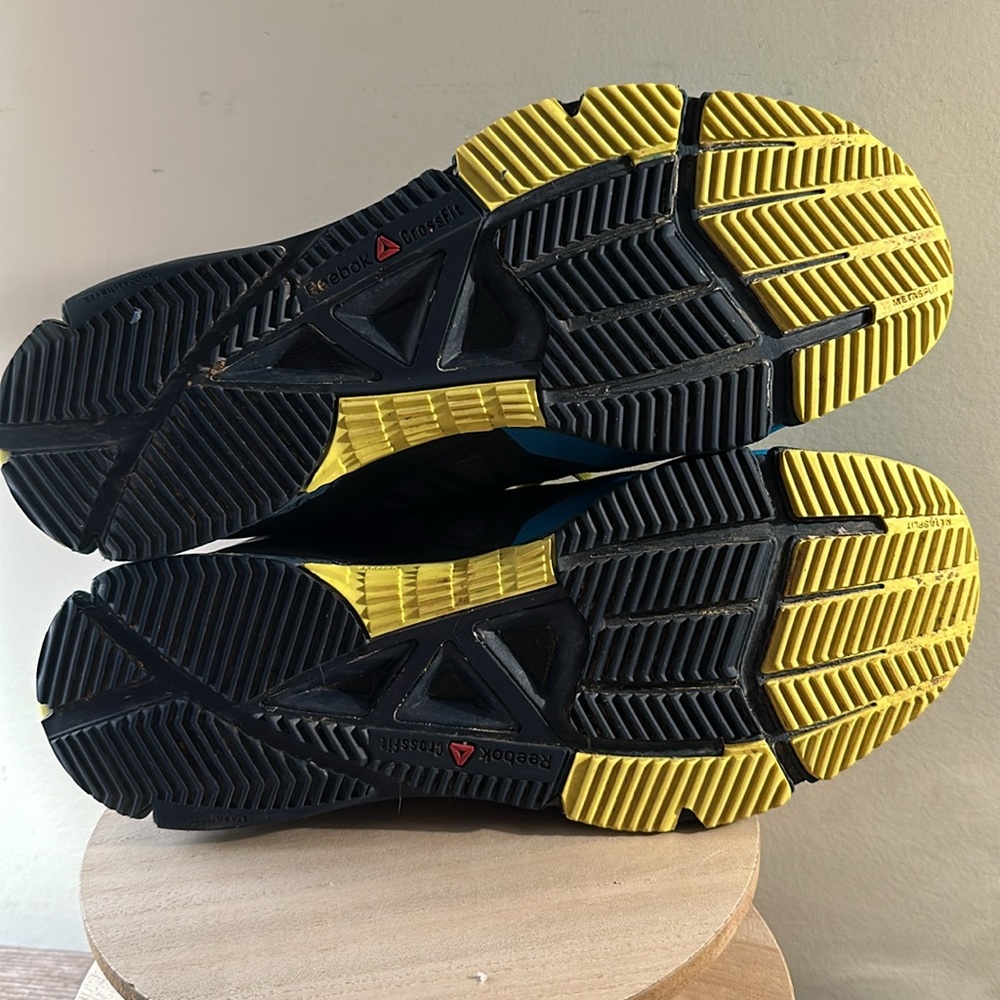 Men’s Multi-Color Reebok Etc Cross Trainers - Picture 6 of 10